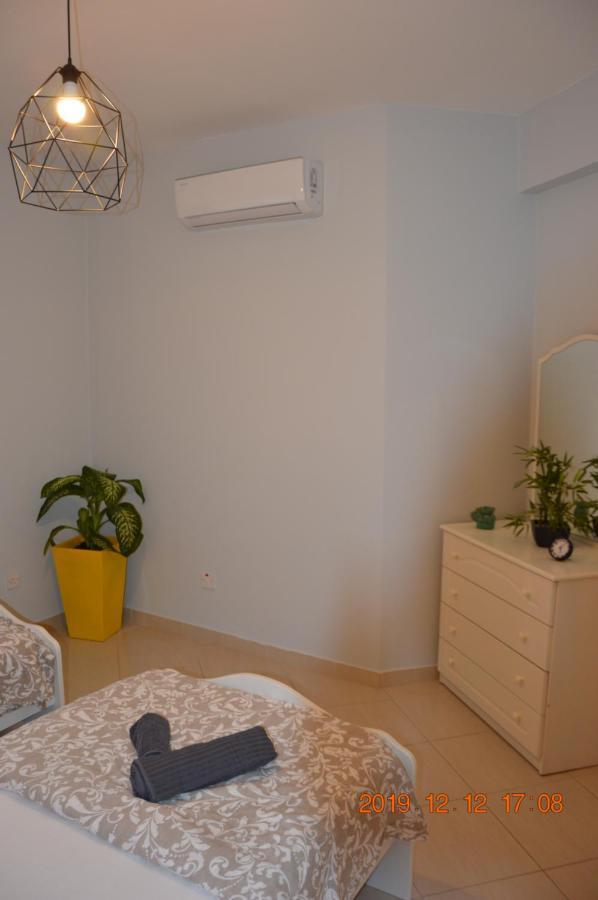 Luxury Apartment Paphos ภายนอก รูปภาพ